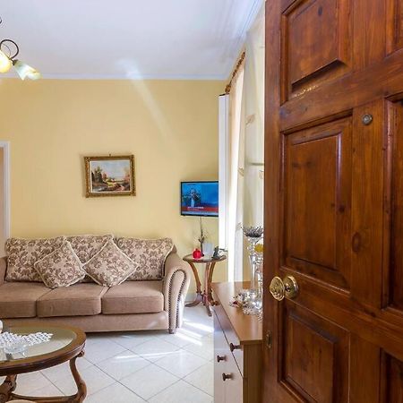 Ria'S Apartment In Corfu Town Dış mekan fotoğraf