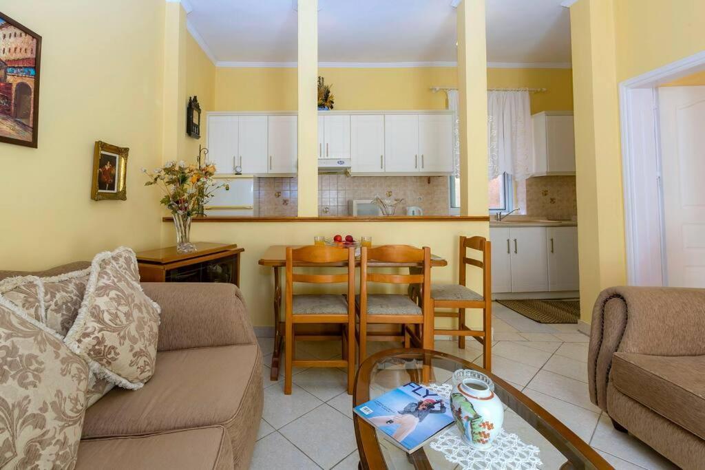 Ria'S Apartment In Corfu Town Dış mekan fotoğraf